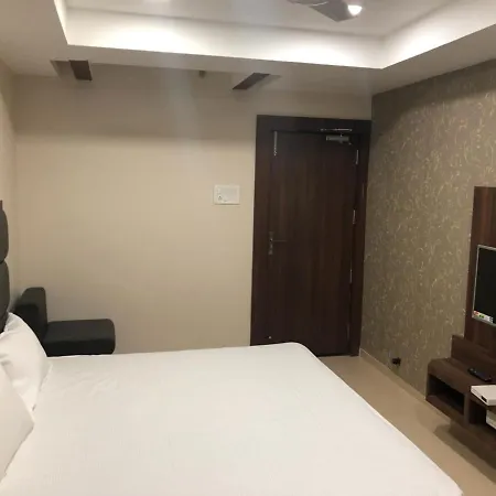 Sudarshan Residency 3*