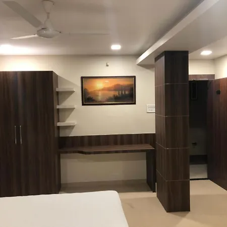 Hotel Sudarshan Residency 3*