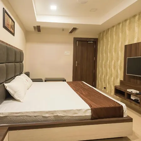 Sudarshan Residency Hotel